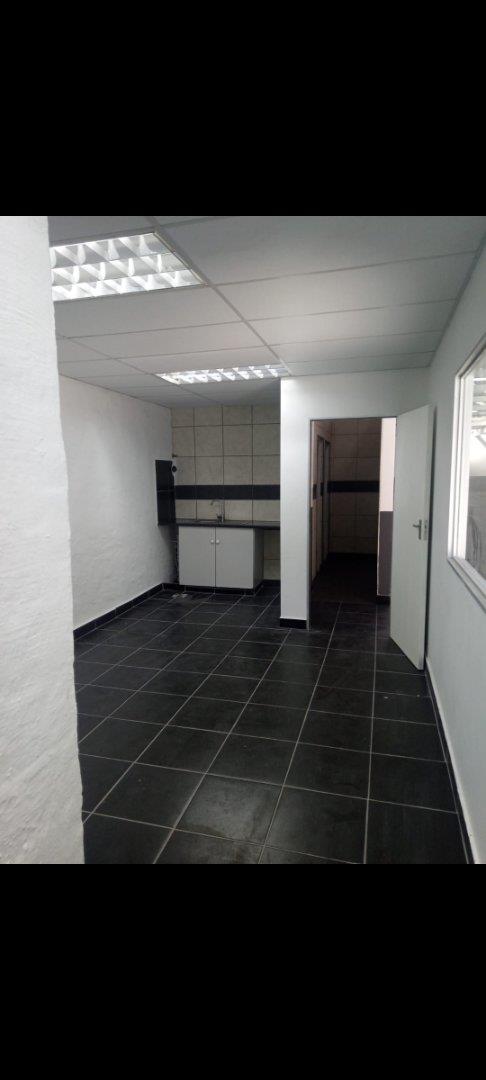 To Let commercial Property for Rent in North End Eastern Cape